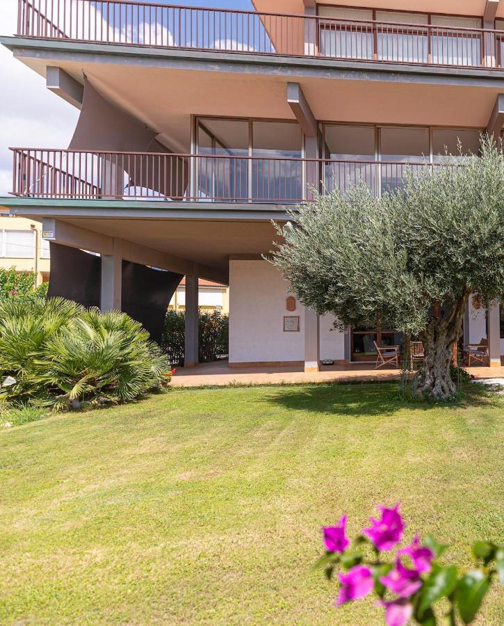 Villa Arrecifes Fertilia Exterior photo